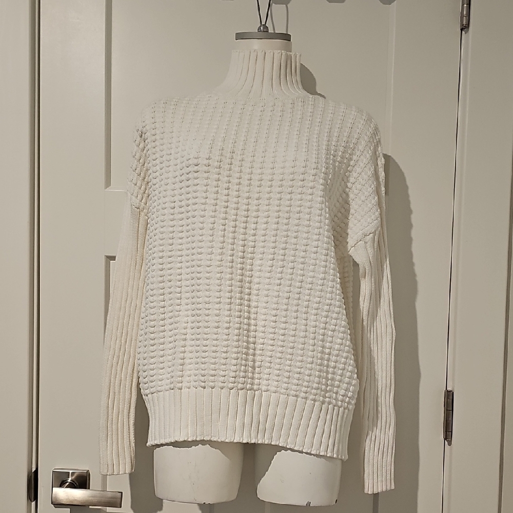 NWT French Connection White Popcorn Turtleneck Sweater